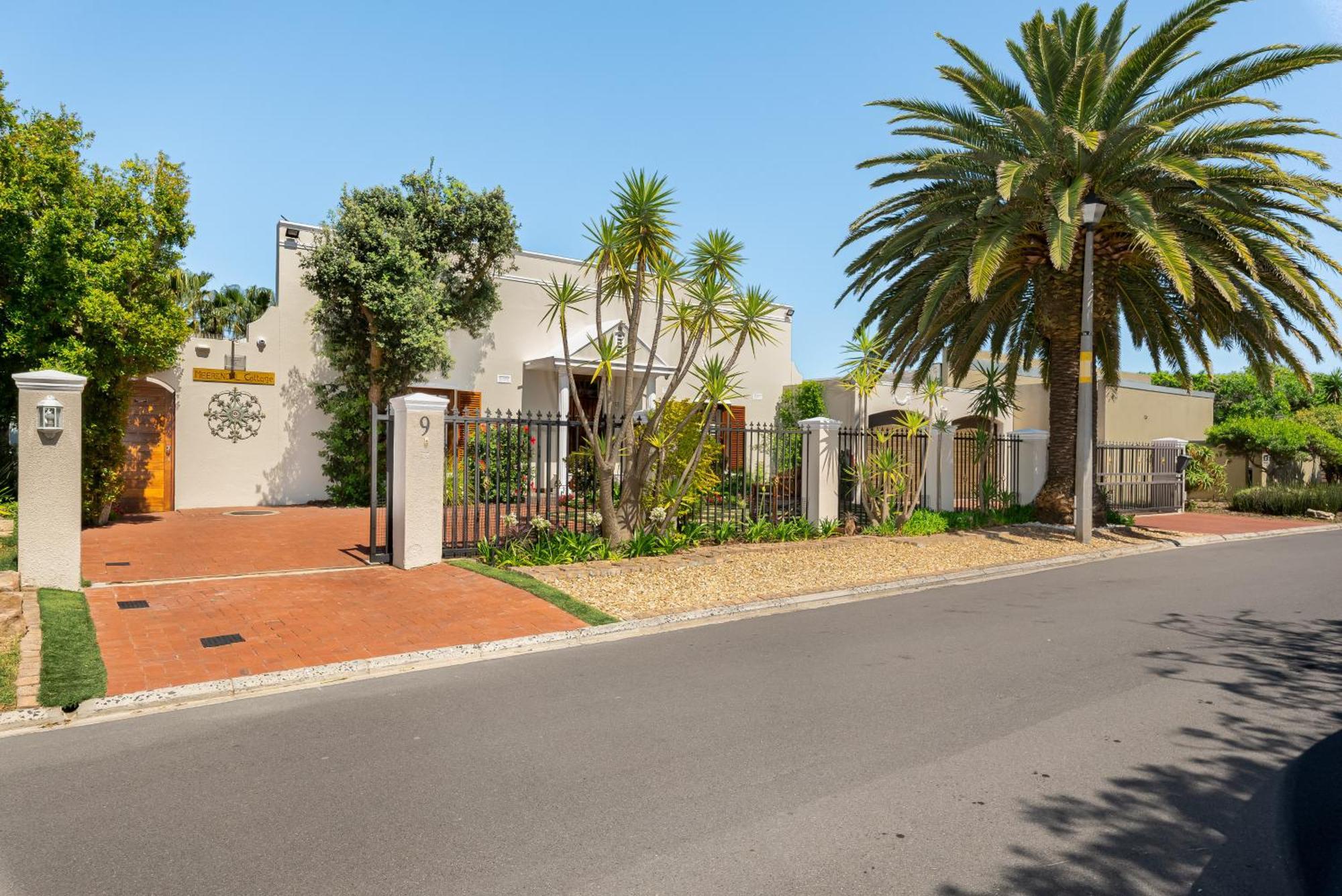 Meerendal Cottage-Affordable Luxury-Private Garden With Pool & Hot Tub Cape Town Exterior photo
